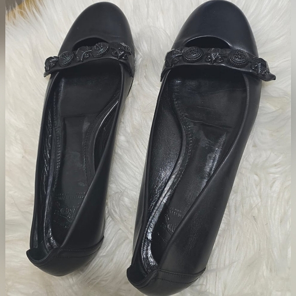 Burberry Black Leather Slip On Loafers Size 7.5 - Picture 1 of 9